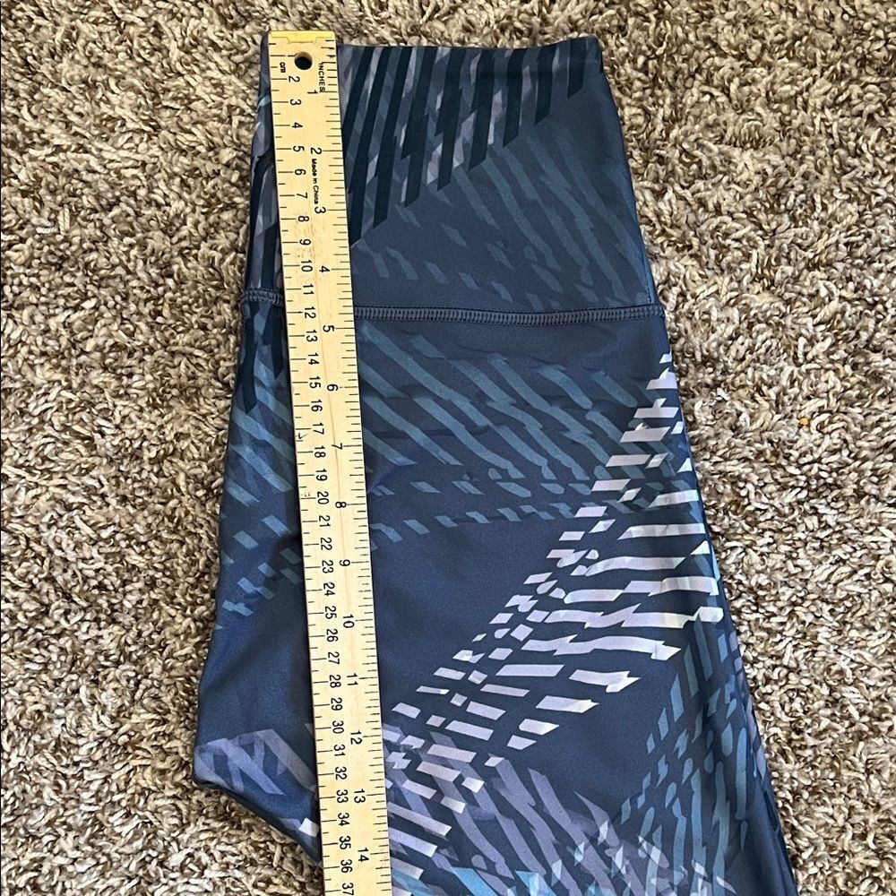 Like New!  Peloton WITH collab- Zepheria High Rise Waist Capr and Brai in Size M - Picture 9 of 16
